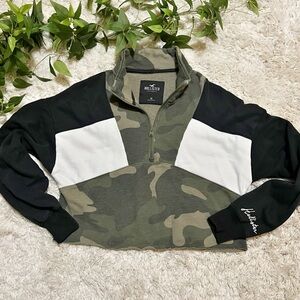 HOLLISTER Cropped Sweatshirt